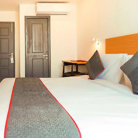 Super Townhouse O Hotel Aditya Residency Near Parthala Over Bridge Sector 121 Noida Indirapuram Eksteriør bilde