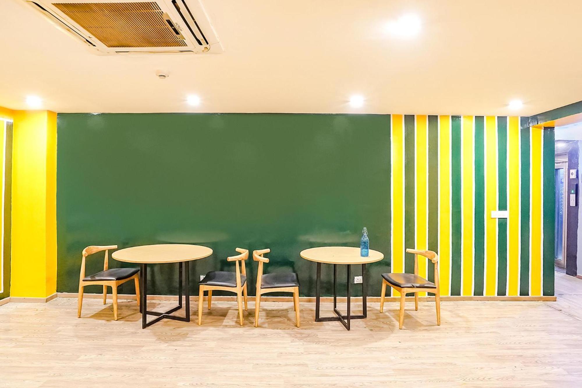 Super Townhouse O Hotel Aditya Residency Near Parthala Over Bridge Sector 121 Noida Indirapuram Eksteriør bilde