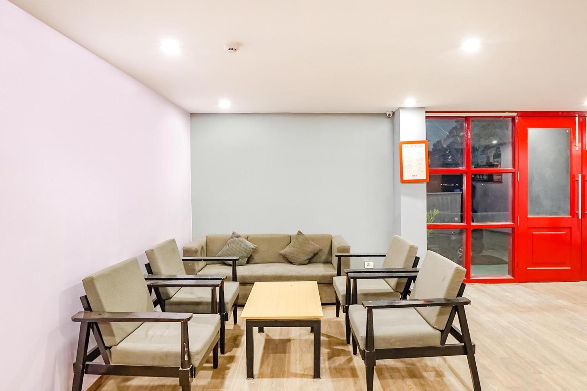 Super Townhouse O Hotel Aditya Residency Near Parthala Over Bridge Sector 121 Noida Indirapuram Eksteriør bilde