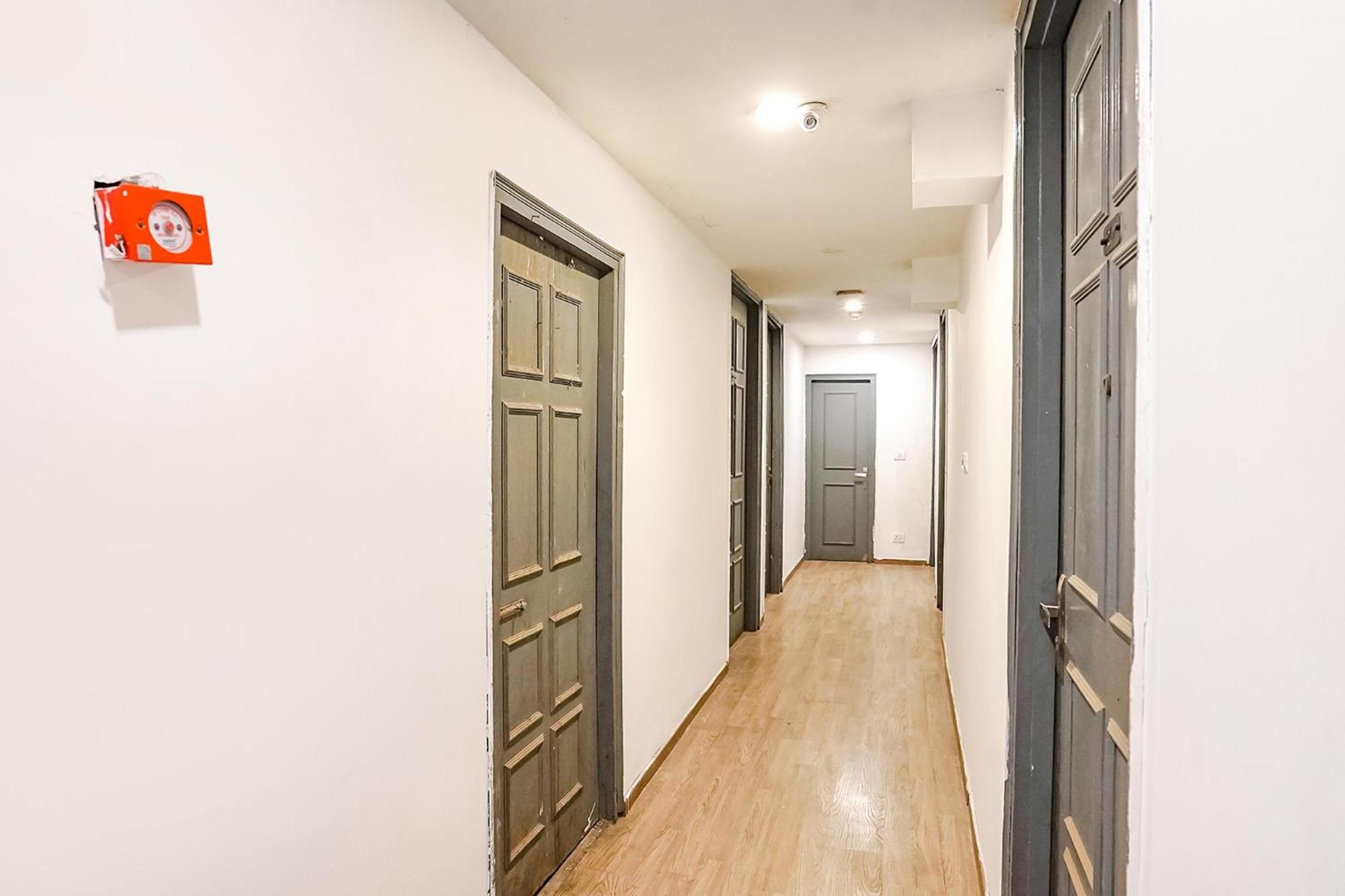 Super Townhouse O Hotel Aditya Residency Near Parthala Over Bridge Sector 121 Noida Indirapuram Eksteriør bilde