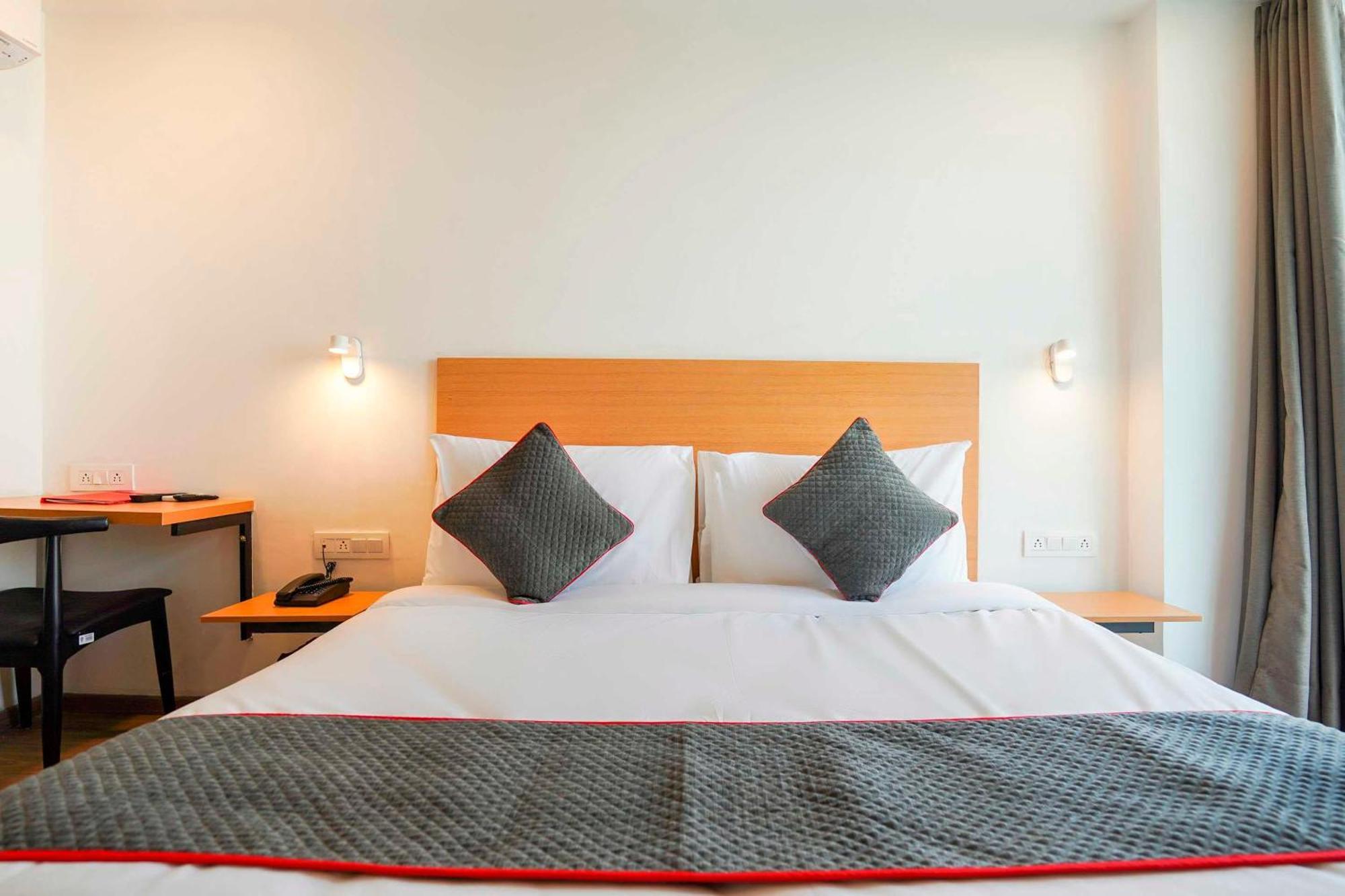 Super Townhouse O Hotel Aditya Residency Near Parthala Over Bridge Sector 121 Noida Indirapuram Eksteriør bilde