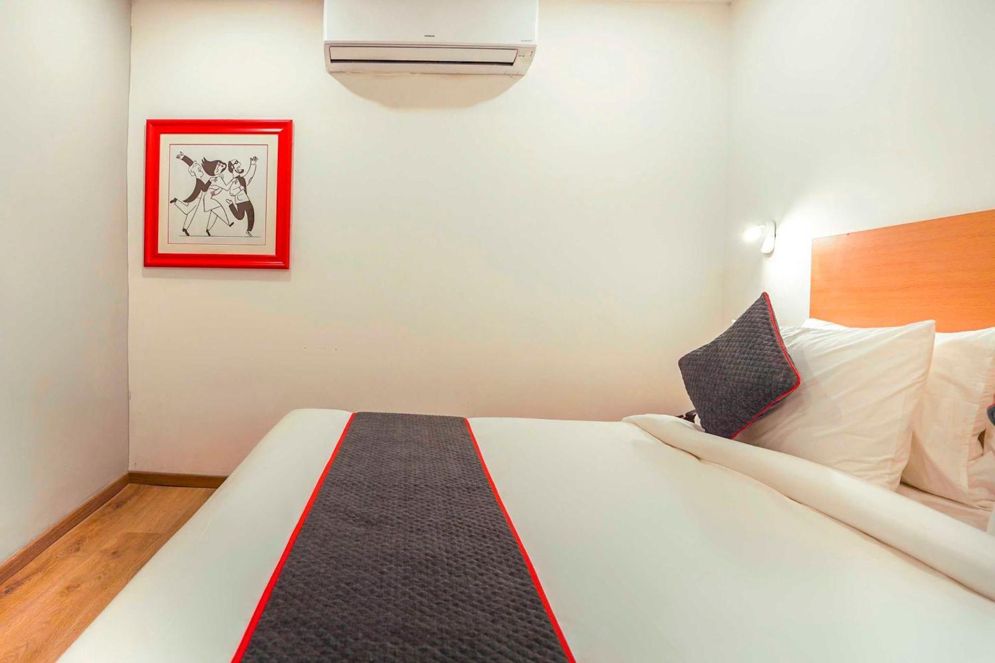Super Townhouse O Hotel Aditya Residency Near Parthala Over Bridge Sector 121 Noida Indirapuram Eksteriør bilde